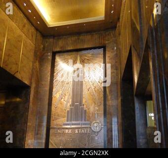 The Empire state Building lobby Plaque, New York City, Stati Uniti Foto Stock