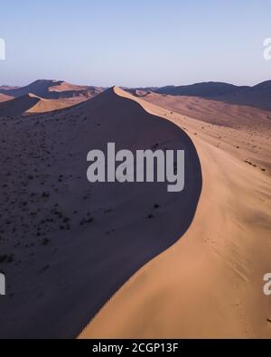 Una duna unica nel deserto di Gobi, Dunhuang, Cina Foto Stock