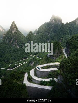 Strada fino al Monte Tianmen, Cina Foto Stock