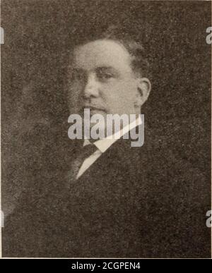 . Baltimore and Ohio employees magazine . uno nel terminale, è stato un booster anentusiasta e inegoista sin dall'organizzazione delle associazioni, generosamente regalando gran parte del suo tempo prezioso a tutti i suoi attivi-legami. L'organizzazione deve essere congratulatulatedupon che ha messo alla relativa testa un uomo whoseexperience, abilità e personalitycannot piacevole ma fa avanzare il relativo prestigio a Chicago econ il Baltimore e l'Ohio. Foto Stock