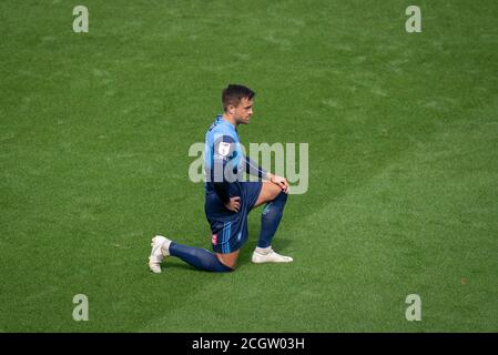 High Wycombe, Regno Unito. 12 settembre 2020. Alex Pattison di Wycombe Wanderers prende un ginocchio mentre il fischio soffia per il movimento della materia nera della materia della materia durante la partita del campionato di Bet dello Sky fra Wycombe Wanderers e Rotherham Uniti ad Adams Park, High Wycombe, Inghilterra il 12 settembre 2020. Foto di Andy Rowland. Credit: Prime Media Images/Alamy Live News Foto Stock