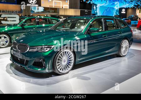 FRANCOFORTE, GERMANIA - 11 SETTEMBRE 2019: BMW Alpina B3 Touring Allrad modello presentato al Salone dell'automobile IAA di Francoforte 2019. Foto Stock