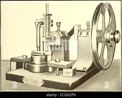 . Giornale ferroviario elettrico . le spese di sottostazione della Third Avenue Railroad di New York sono pubblicate altrove in questo numero attraverso la facoltà di ingegneria di quella società.-EDS.] LA corretta RIGRINDING di MOTORMANS BRAKE E TRIPLE VALS DI C. S. BANGHART, SOPRINTENDENTE GENERALE DELLA NUOVA SOCIETÀ FERROVIARIA DELLA CONTEA DI YORK& QUEENS in passato, ha incontrato molti problemi nell'opera di apparecchi di frenatura pneumatica, attribuibile alla perdita nelle sedi e nelle valvole imper-fectly ground nelle valvole del freno motorman e nelle valvole triple. Questi difetti causano la perdita di pressione dell'aria,con Foto Stock