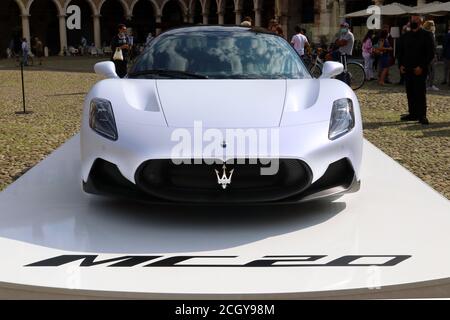 MODENA - ITALIA - 10 settembre 2020 - Presentazione pubblica della nuova Maserati MC20 in Piazza Grande, dettaglio frontale Foto Stock