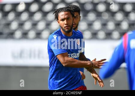 DERBY, INGHILTERRA. 12 SETTEMBRE 2020. Liam Moore of Reading si riscalda prima del calcio d'inizio durante la partita del campionato Sky Bet tra Derby County e Reading al Pride Park, Derby. (Credit: Jon Hobley | MI News) Credit: MI News & Sport /Alamy Live News Foto Stock