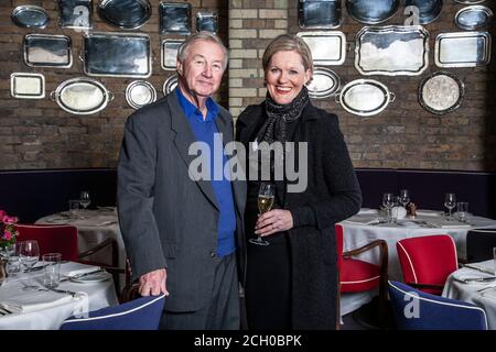 Sir Terence Conran (1931-2020), fotografato al ristorante Boundary, Shoreditch, East London, Inghilterra, Regno Unito Foto Stock