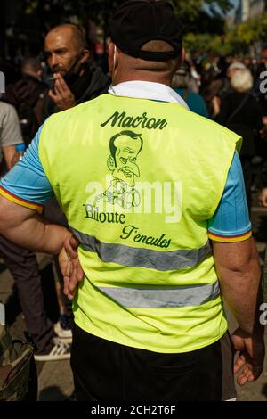 Parigi, Francia. 12 settembre 2020. Manifestazione dei giubbotti gialli per la giustizia sociale ed ecologica, il 12 settembre 2020 a Parigi, Francia. Foto Stock