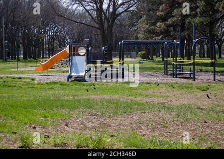 Hall County ha preso 4-26-2020 Stolley Park Kids Kingdom Grand Island Nebraska registrato fuori Covid-19. Foto di alta qualità Foto Stock