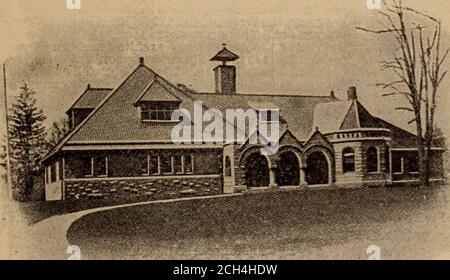 . Trolley esplorando : una guida ferroviaria elettrica ai luoghi storici & pittoreschi circa New York, il New Jersey e il New England. Connecticut e Massachusetts. 75. BIBLIOTECA PEQUOT, SOUTHPORT, CONN. ROUTE 46. Fuori da Bridgeport a New Haven, attraverso Stratford, Milford, Woodmont e Sa.vin Rock. Bridgeport risale al 1637, ma per tutto ciò che è una città moderna. Un Soldiers and Sailors1 Monumento è la sua grande vista per il turista. Il viaggiatore del trolley che si ferma lì di notte troverà hotel confortevoli, tra cui la Arcade e l'Atlantico possono essere istanzati. A New Haven da questo suono Foto Stock