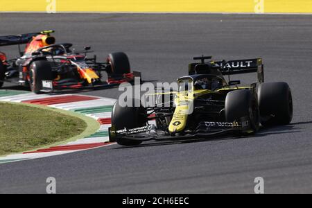 03 RICCIARDO Daniel (aus), Renault F1 Team RS20, ALBON Alexander (tha), Aston Martin Red Bull Racing Honda RB16, in azione durante la Formula 1 Pirelli G. Foto Stock