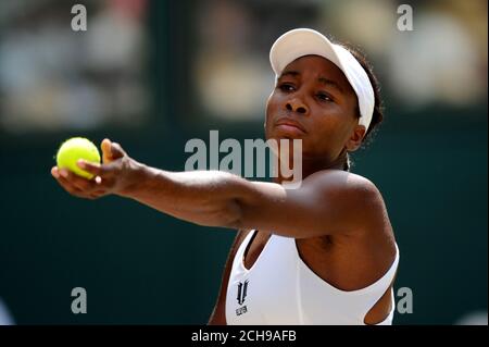 Venus Williams. Venus Williams contro Serena Williams. Wimbledon Ladies Final. Campionato di tennis di Wimbledon. 4/7/2009. Foto: © Mark Pain / Alamy Stock Foto Stock