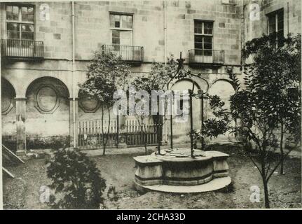 . La casas de religiosos en Cataluña durante el primer tercio del siglo 19 . I I AUSTRO DE SANTA MÓNICA, DE BARCELONA. 1895 Fotografía del autor). Foto Stock