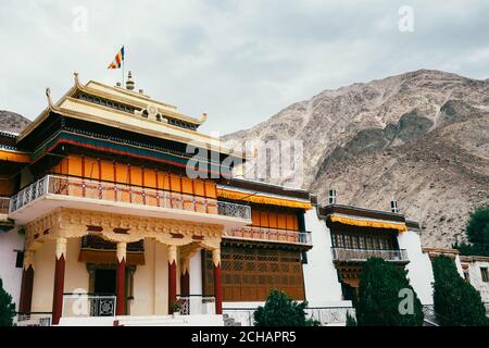 Monastero tibetano di Samstanling nella valle di Nubra, Sumur, regione del Ladakh, India del Nord Foto Stock