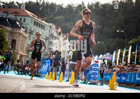 Katie Zaferes degli Stati Uniti in azione durante la Coppa del mondo di Karlovy Vary ITU Triathlon a Karlovy Vary, Repubblica Ceca, 13 settembre 2020. (Foto CTK/Michal Foto Stock