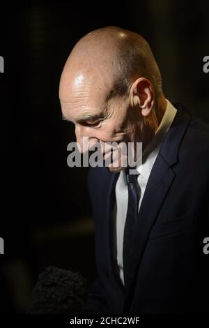 Sir Patrick Stewart in camera i vincitori a tre Empire Awards tenutosi presso il Roundhouse di Chalk Farm, Londra. Foto Stock