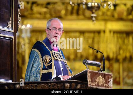 Arcivescovo di Canterbury Justin Welby fa un discorso durante un servizio nazionale in occasione del centenario dell'Armistizio presso l'Abbazia di Westminster, Londra. Foto Stock