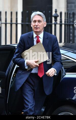 Il cancelliere dello scacchiere Philip Hammond arriva a Downing Street, Londra. Foto Stock