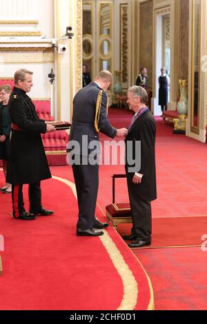 Sir Michael Palin di Londra è stato reso comandante di cavaliere dell'Ordine di San Michele e San Giorgio dal Duca di Cambridge a Buckingham Palace. PREMERE ASSOCIAZIONE foto. Data immagine: Mercoledì 12 giugno 2019. Il credito fotografico dovrebbe essere: Filo Yui Mok/PA Foto Stock