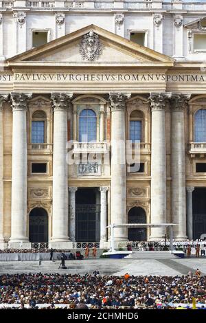 Taglio della statua romana in Piazza Navona, Roma Foto Stock