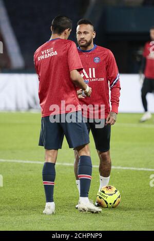 Neymar da Silva Santos Junior - Neymar Jr (PSG) e. Angel di Maria (PSG) durante il campionato francese Ligue 1 Partita di calcio Uber mangia tra Parigi Foto Stock