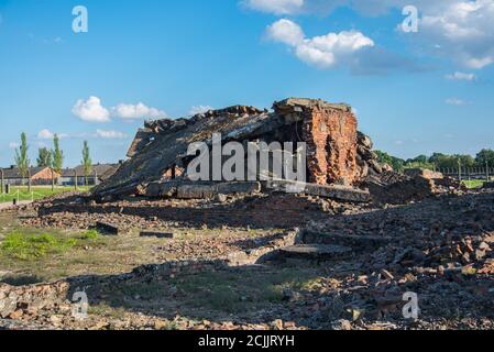 Auschwitz Birkenau, Polen. 25 Agosto 2020. Auschwitz, Polonia 25 agosto 2020: Campo di concentramento di Auschwitz-Birkenau - 08/25/2020 crematorio | utilizzo nel mondo Credit: dpa/Alamy Live News Foto Stock