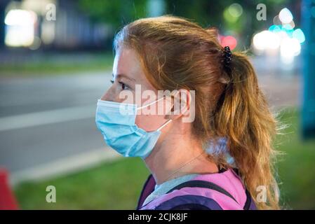 Polonia, Agosto/Settembre 2020: Impressioni Polonia - 2020 Polonia/Varsavia-Varsavia/indossare una maschera protettiva nel traffico cittadino, Coronavirus, Covid-19. | utilizzo in tutto il mondo Foto Stock