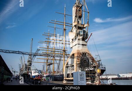 Amburgo, Germania. 15 settembre 2020. La nave-museo "Peking" si trova nel porto di Amburgo. La nave alta è tornata al porto di Amburgo dopo 88 anni. Credit: Axel Heimken/dpa/Alamy Live News Foto Stock