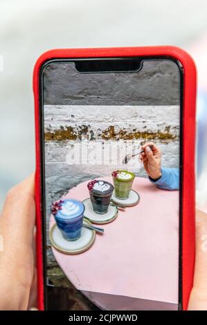 Diversi Super Lattes sani nel caffè Foto Stock