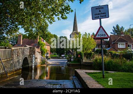 River Darent Ford a Eynsford, Kent. REGNO UNITO Foto Stock
