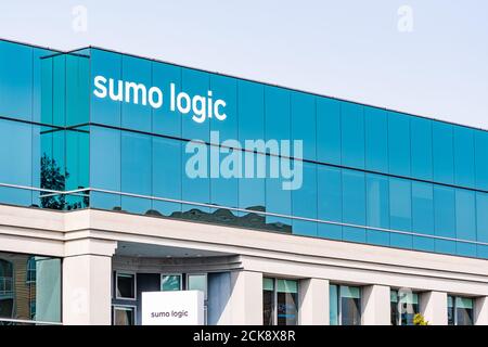 15 settembre 2020 Redwood City / CA / USA - sede centrale di Sumo Logic nella Silicon Valley; Sumo Logic è un'azienda di analisi dei dati delle macchine basata su cloud foc Foto Stock