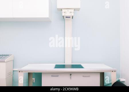 Macchina a raggi X in clinica veterinaria Foto Stock