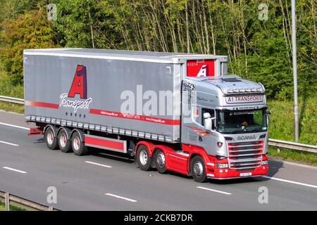 A1 trasporto (Irlanda del Nord) trasporto autocarri, camion, trasporto, camion, cargo, veicolo, industria europea del trasporto commerciale HGV, M6 a Manchester, Regno Unito Foto Stock