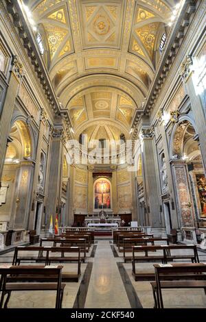 Italia, Roma, chiesa di Santa Maria in Monserrato interiore Foto Stock