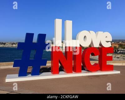 Nizza, Francia - Agosto, 2020: I love Nice segno, punto di riferimento a Nizza Foto Stock