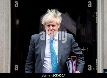 Londra, Regno Unito. 16 Set 2020. Il primo ministro Boris Johnson lascia per le interrogazioni del primo ministro. Credit: Tommy London/Alamy Live News Foto Stock