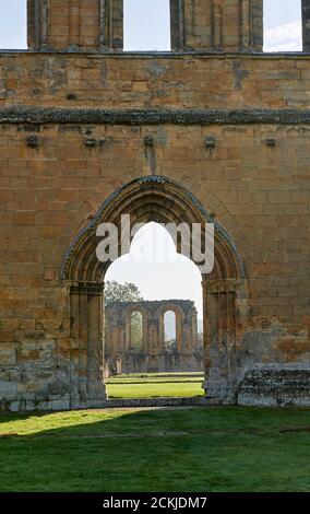 Byland Abbey, Coxwold, nel quartiere Ryedale del North Yorkshire, Inghilterra, nel North York Moors National Park Foto Stock