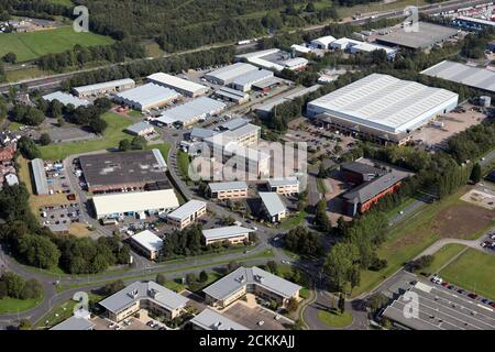Vista aerea delle business unit nel Trident Business Park a Daten Avenue, Risley, Warrington, Cheshire Foto Stock