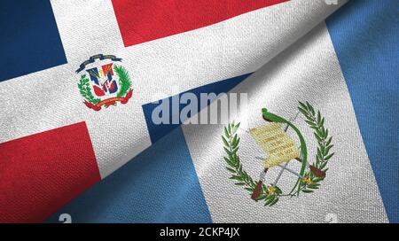 Repubblica Dominicana e Guatemala due bandiere tessuto tessuto, tessuto Foto Stock