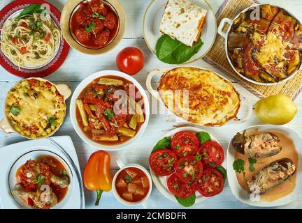 Cucina siciliana, piatti tradizionali italiani assortiti, vista dall'alto. Foto Stock