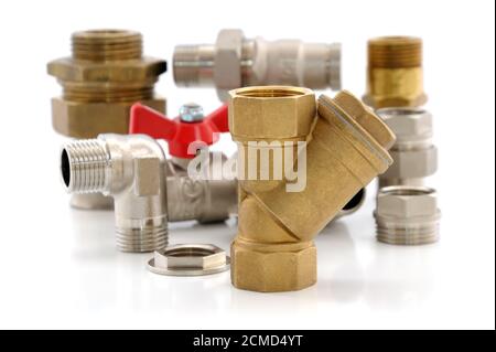 parti metalliche per impianti idraulici e sanitari Foto Stock