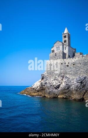 Porto Venere, Italia - Giugno 2016 - chiesa di San Pietro Foto Stock