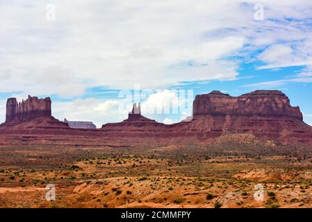 Paesaggio desertico della Monument Valley Arizona / Utah Foto Stock