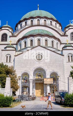 Belgrado / Serbia - 13 settembre 2020: Lavori di costruzione della chiesa di San Sava, una delle più grandi chiese cristiane ortodosse del mondo a Bel Foto Stock