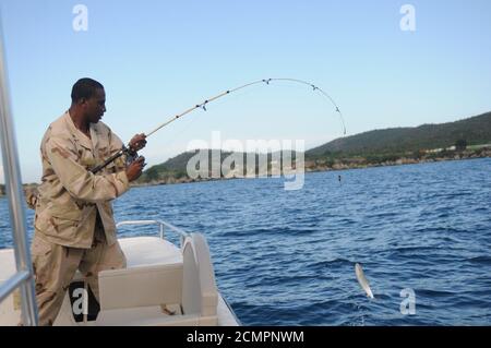 Viaggio militare di pesca congiunto 110708 Foto Stock
