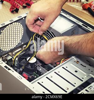 Close up costruire un PC builder Foto Stock