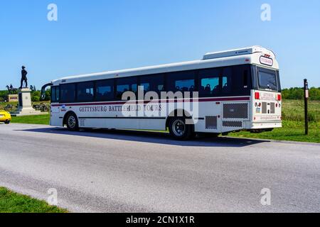 Gettysburg, Pennsylvania, USA - 6 settembre 2020: Un autobus Gettysburg Battlefield Tour è parcheggiato vicino al Pennsylvania Memorial nel Gettysburg National Military Foto Stock