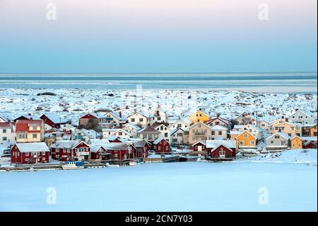 Una fredda mattinata invernale a Smögen, Bohuslän, Svezia, Sverige Foto Stock