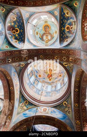 New Athos, Abkhazia - 01 settembre 2020: Pittura delle cupole nel Monastero di New Athos. Foto Stock