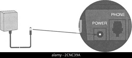 . randomCorporation :: PFCLGY024-04 Guida per gli utenti di colleghi e colleghi Plus Agosto 1988 . -&gt; cavo di alimentazione/caricabatteria collegamento il collega può essere collegato a una presa elettrica standard o funzionare con una batteria interna ricaricabile. Se si utilizza una presa elettrica come fonte di alimentazione o per ricaricare la batteria interna, inserire l'estremità cilindrica del cavo di alimentazione nero nell'apertura DI ALIMENTAZIONESUL retro del collega. Inserire la spina a due punte del caricabatterie in una presa elettrica CA standard da 120 volt. «•&gt;. 2-4 r* Guida introduttiva se il collega è in corso Foto Stock
