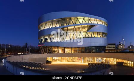 Museo Mercedes Benz, Stoccarda, Baden-Wurttemberg, Germania, Europa Foto Stock